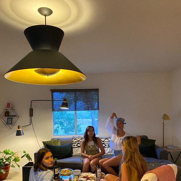 Meet your Posher, Ellie - Picture 2 of 4